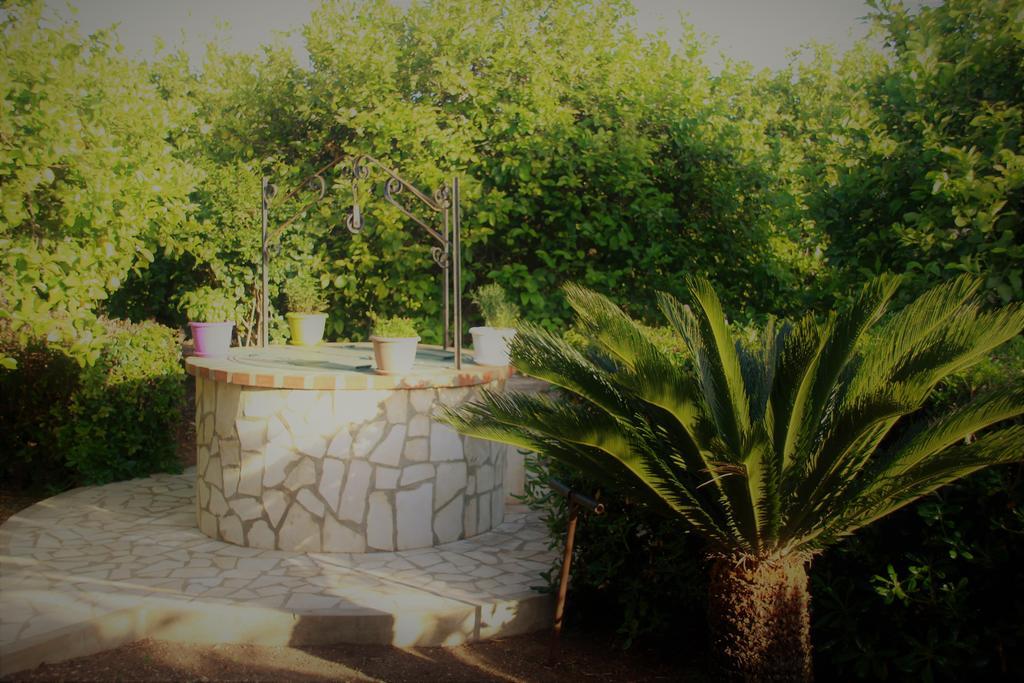 Sicilian Garden Apartment อาโวลา ภายนอก รูปภาพ