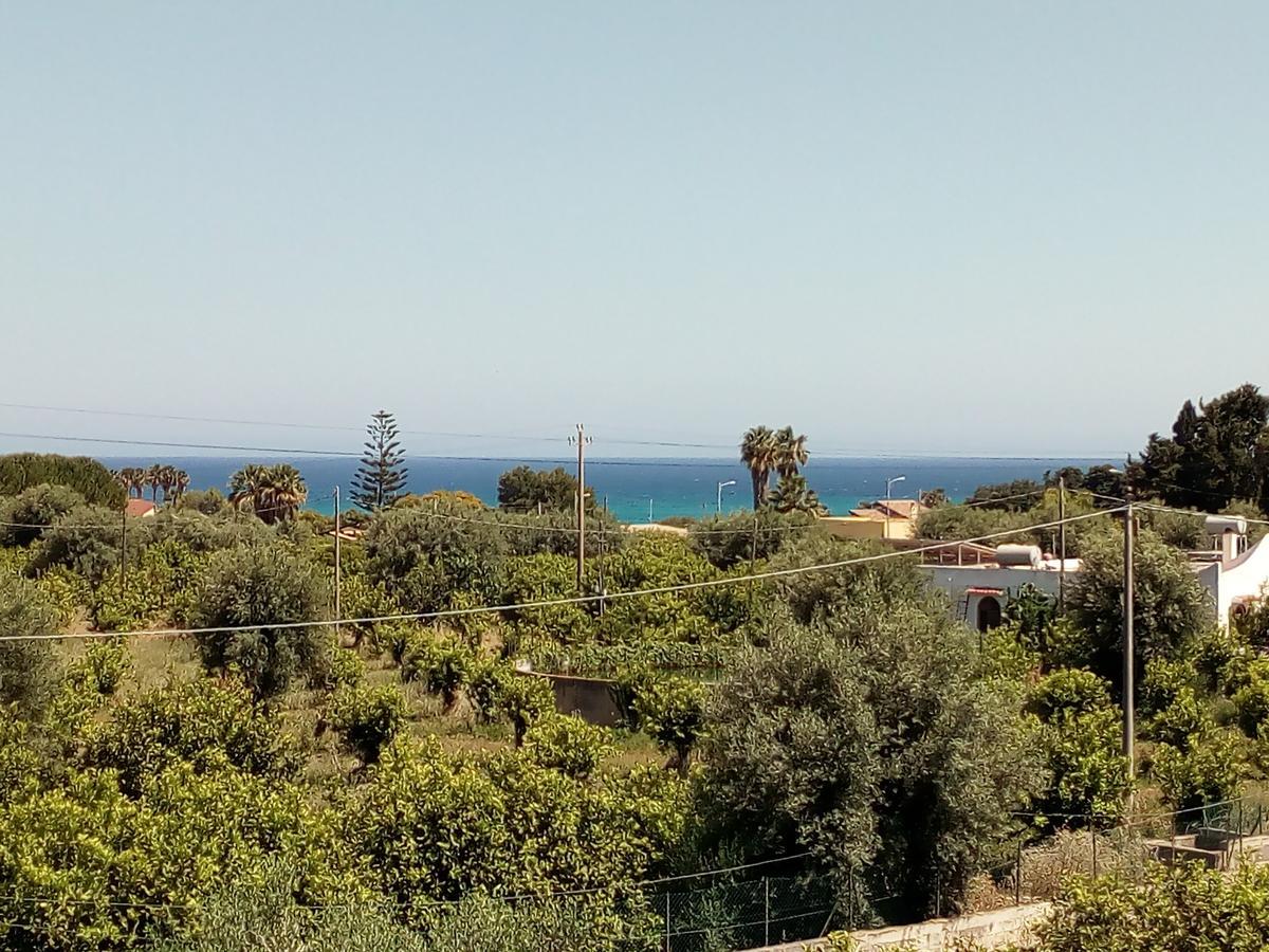 Sicilian Garden Apartment อาโวลา ภายนอก รูปภาพ
